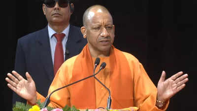 yogi-adityanath-in-lucknow-ai-health-summit