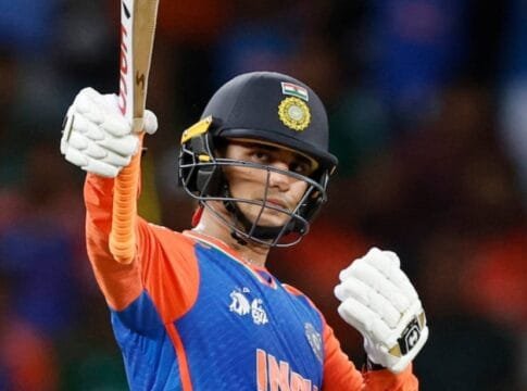 Abhishek-sharma-fifty-2025-10-5fe901f515503a716bc6ca3add0d3198